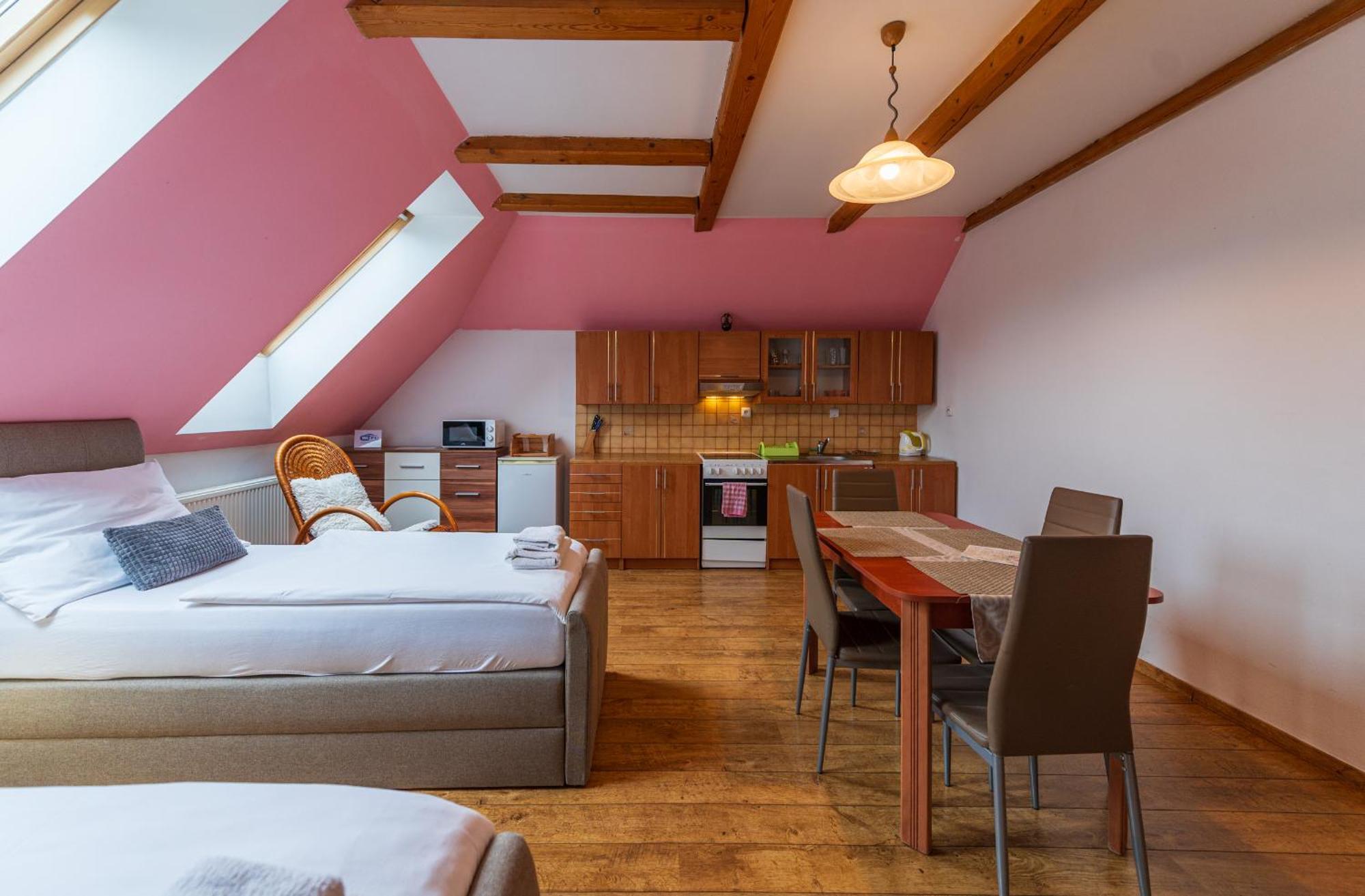 Guest house Na Spicaku 3*